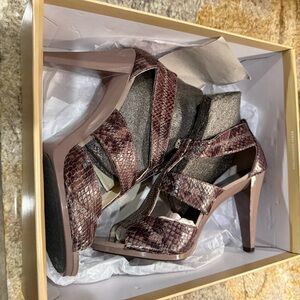 Michael Michael Kors Berkley T-Strap Leather Zippered Sandals in Embossed Cinder